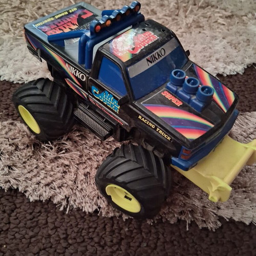 Nikko Mad Cougar vintage remote control monster truck used, non working