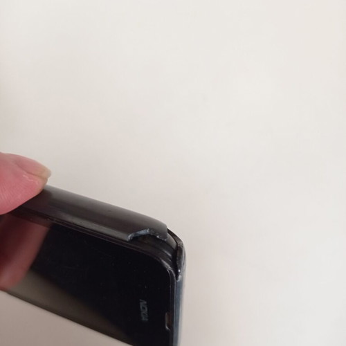 Nokia cell phone used with broken corners