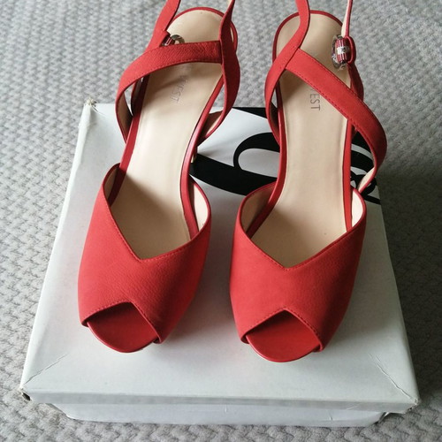 Nine West sandals new, coral, size 41, 10.5 cm heel