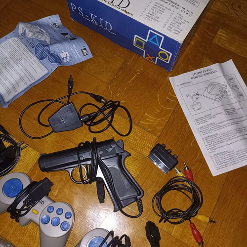 PS KID console used, grey with two controllers and cartridge