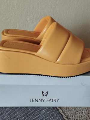 Jenny Fairy women's summer platform slippers like new, size 39, orange