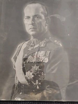 King Paul used art print 50x38