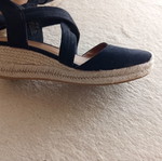 H&M black suede platform sandals, size 40