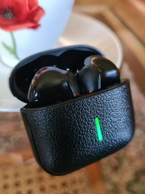 Bluetooth Ακουστικά i30 True Wireless Καινούργια, Μαύρα με Θήκη Φόρτισης