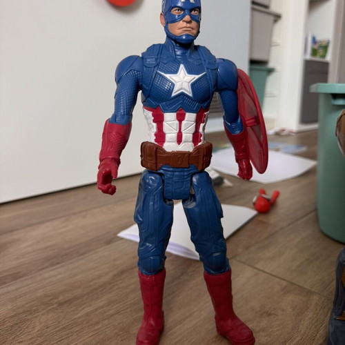 Avengers Marvel and DC Comics Figures 30 cm like new