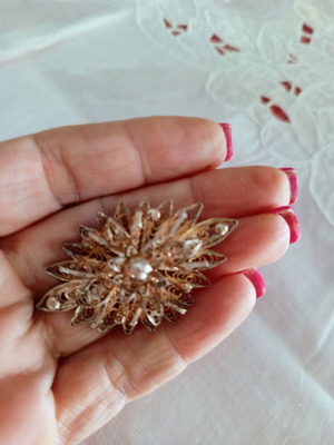 Vintage filigree sun brooch with pearls used