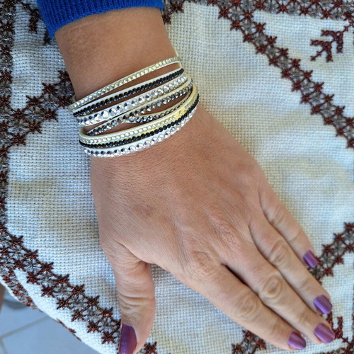 Multilayer bracelet used white with rhinestones