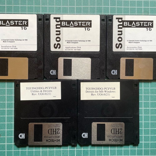 3.5” floppy disks like new, pack of 10 with drivers