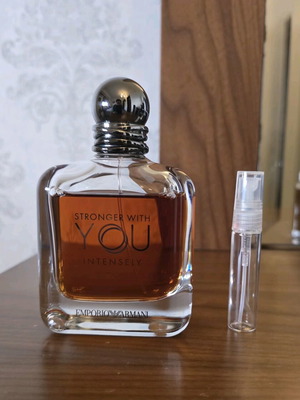 Emporio Armani Stronger With You Intensely Eau de Parfum 5 ml like new