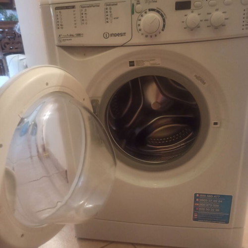 Indesit washing machine 6 kg like new