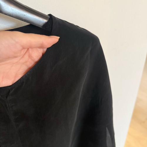 Philosophy Wear cupro blouse new, black