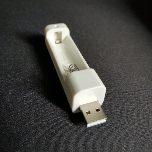 USB battery charger AA/AAA new, compact and convenient