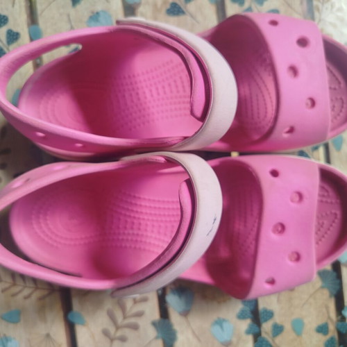 Crocs sandals size 34-35 fuchsia like new