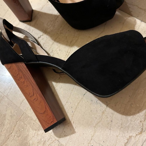 Women's black high heel shoes used, size 39, 12 cm heel