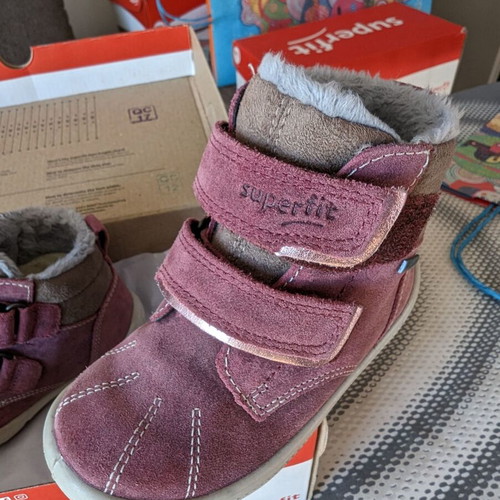 Superfit Groovy leather waterproof boots like new, size 23