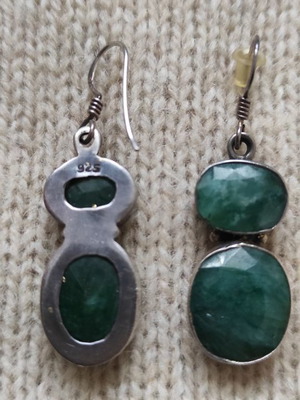 Silver 925 earrings with emerald used