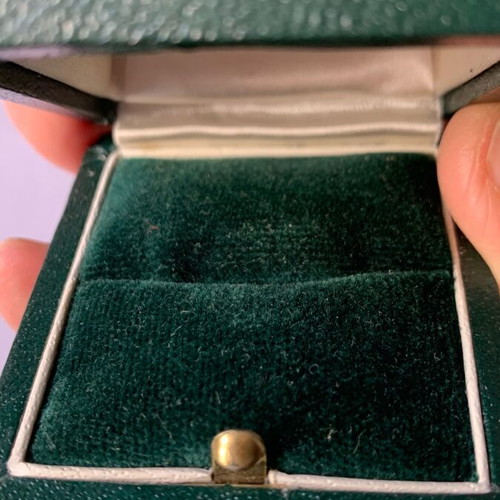 Zolotas ring box used