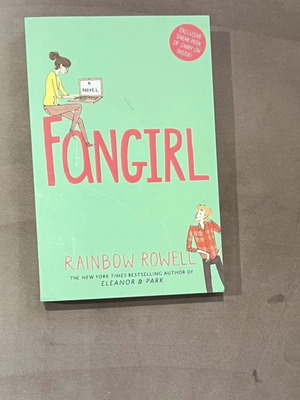 Fangirl by Rainbow Rowell new English book
