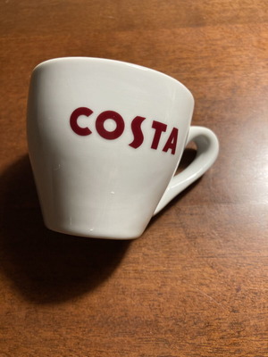 Κεραμική κούπα Costa Coffee, βιτριφιαρισμένη, λευκή με κόκκινο λογότυπο