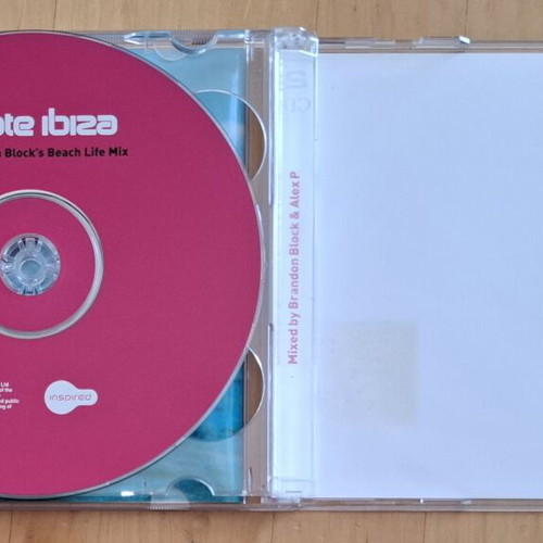 Ultimate Ibiza double CD like new, electronic compilation