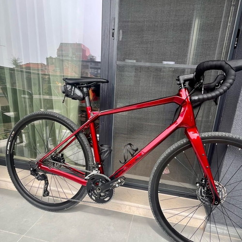 Merida Silex 4000 Gravel Bike like new, red, 700c wheels
