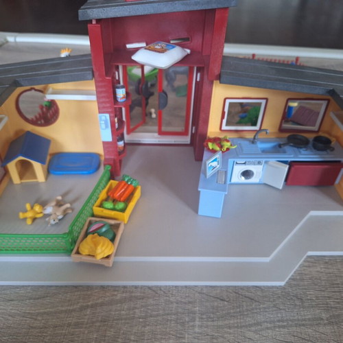 Playmobil Farm Animal Lodge 50th Anniversary Set like new