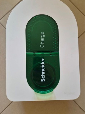 Schneider Charge home charger 7.4/11/22KW 1P/3PN T2S