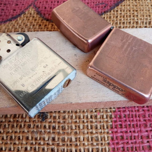 Zippo Solid Copper Marlboro vintage lighter