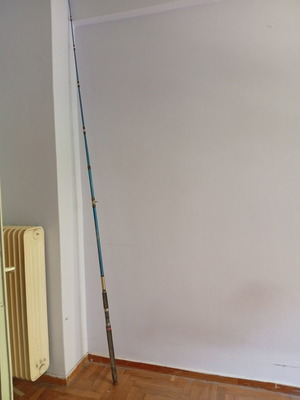 Pelagic fishing rod used, 10' length, 8–15 kg power, fibreglass