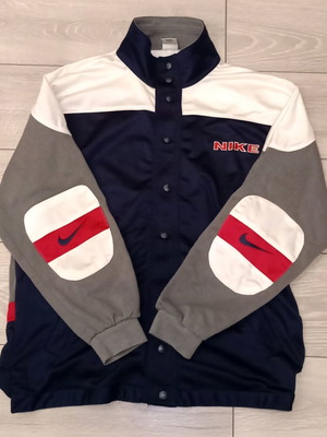 Nike retro jacket with buttons, vintage style, size M