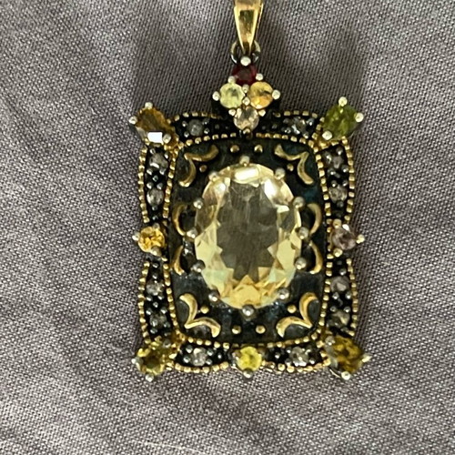 Aristocratic 9K gold and 925 silver pendant with citrine stone like new