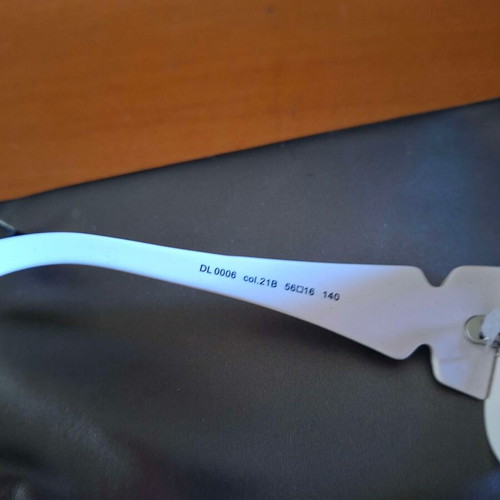 Diesel Sunglasses like new, white