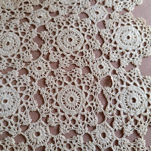 Handmade embroidery like new, set of 7 pieces
