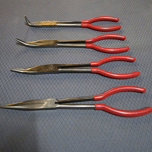 Set of 4 long-nose pliers new, chrome vanadium steel with anti-slip handles