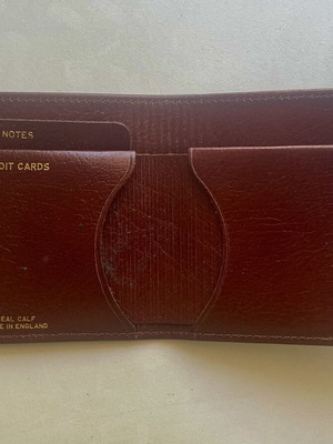 Vintage leather wallet brown with button