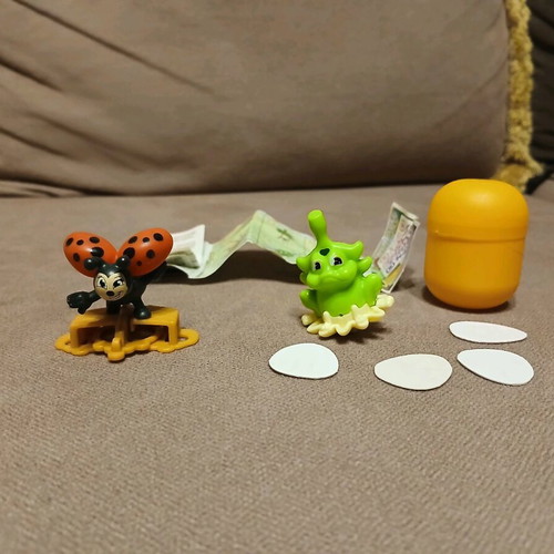 Kinder Joy Easter 2025 collection set of 2 figures like new
