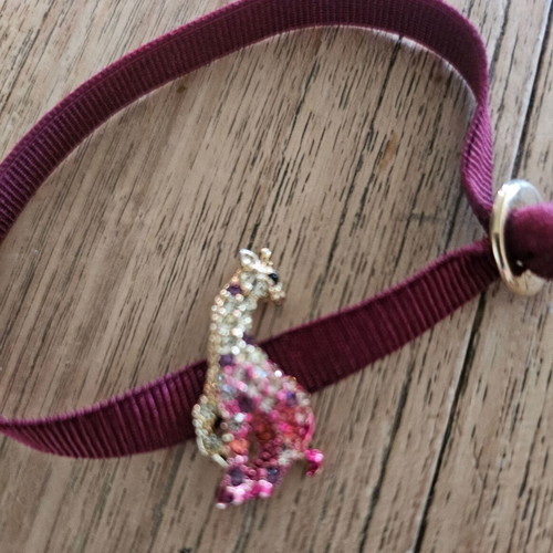 Bracelet with giraffe and rhinestones, new