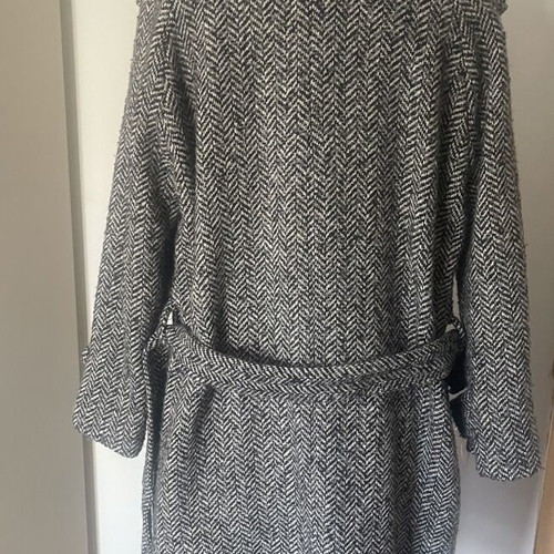 Women's herringbone coat GF FERRE like new with belt, size L