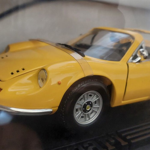Hot Wheels Ferrari Dino 246 GTS 1:18 Scale Collectible Model Like New