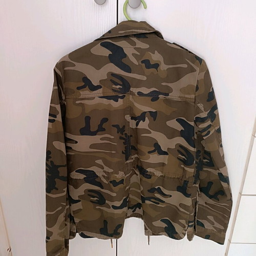 Military cotton mid-length jacket Pull & Bear like new, black and green