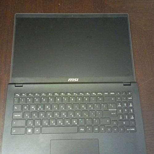 MSI laptop Ryzen 5, 16GB RAM, 512GB SSD
