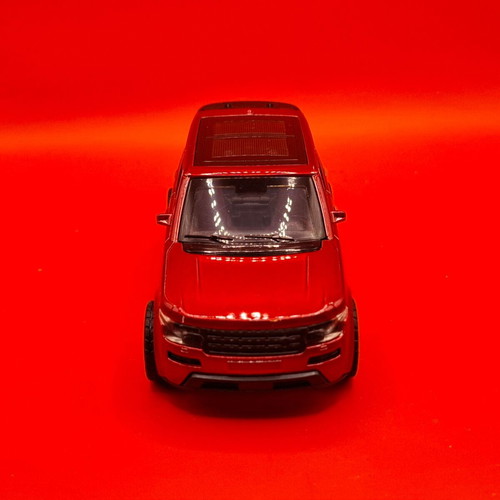 Range Rover Type Toy Car 1:36 New with Pull Back Mechanism