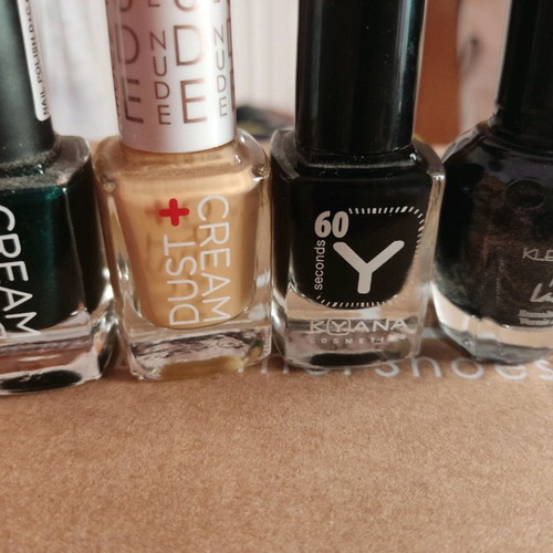 Nail polish used and new, pack of 6 pieces