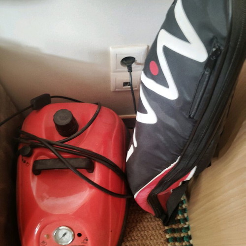 Electric cleaning vacuum used