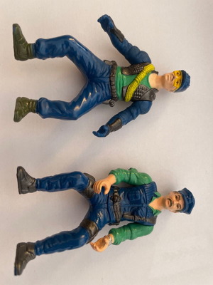 Special Force Sungold pack of 2 figures like new, 1980s