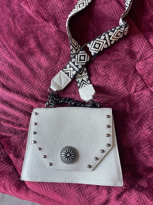 Bonendis crossbody bag white in good condition