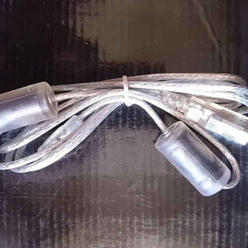 Chargers and accessories like new, pack with cables and old phones