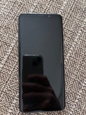 Samsung Galaxy S9+ used 256GB titanium grey with 2 cases