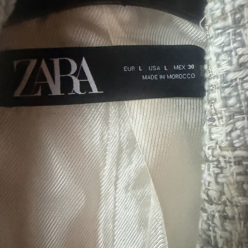 Zara short jacket like new, size Large, white and gray