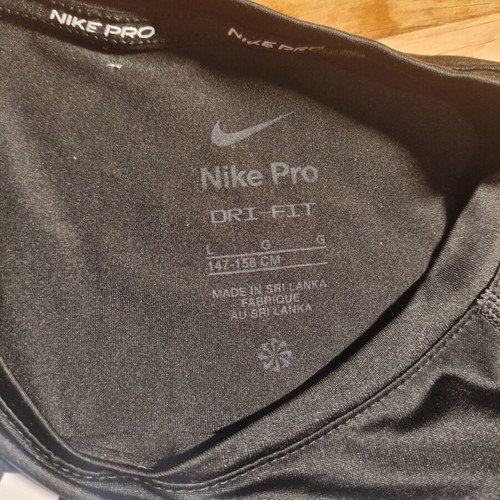 Nike dry fit long sleeve shirt like new, kids' 13 years, black